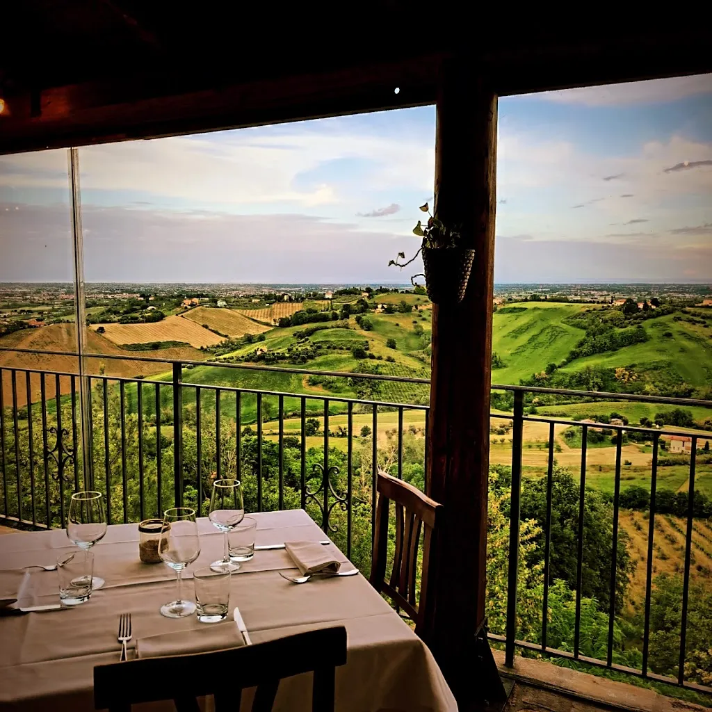 Il Castellaro - Borghi restaurant in Borghi