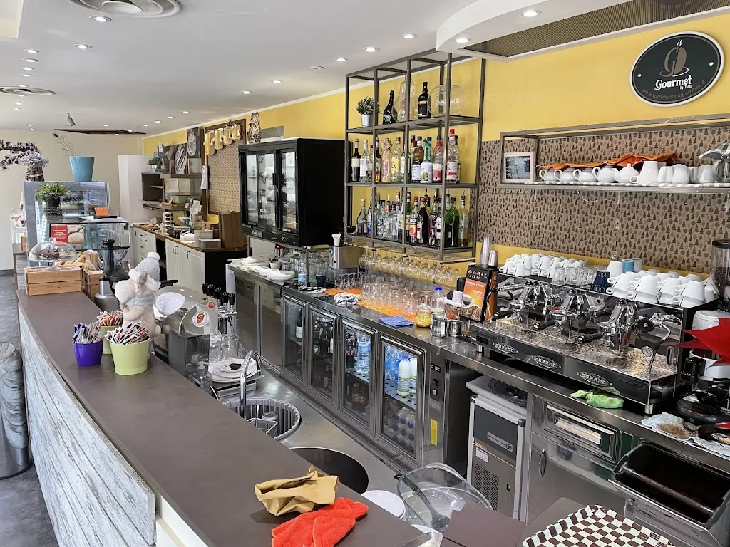 Le Voglie Pasticceria Forno Bar restaurant in Borgo Tossignano