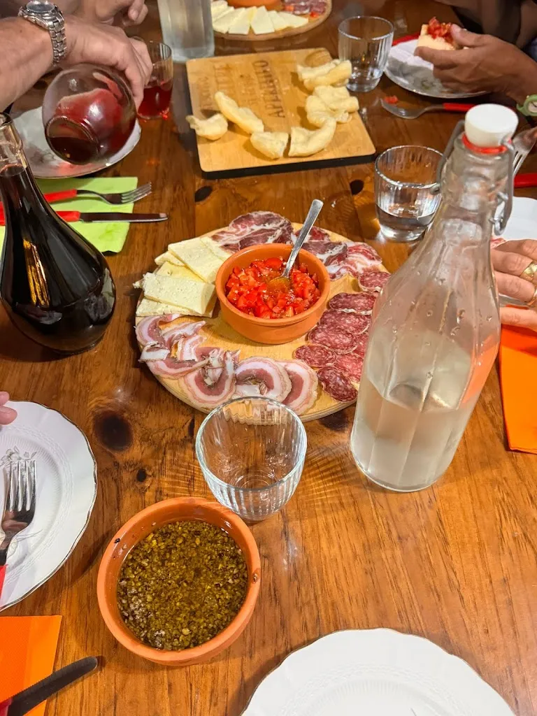 La Tricagliese home restaurant_Barisciano_slider_image_3