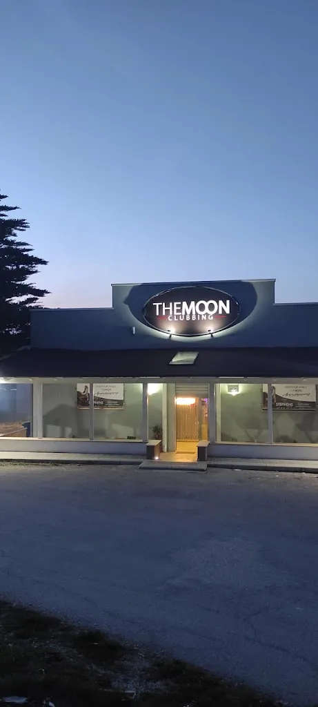 Brown Moon discopub braceria_Orsogna_slider_image_2