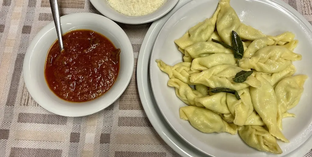 Farmhouse Il Cortile_Borgonovo Valtidone_slider_image_3