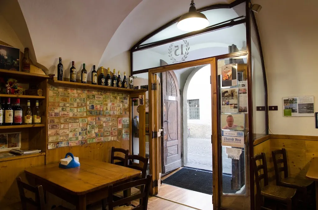 Karrner restaurant in Borzano