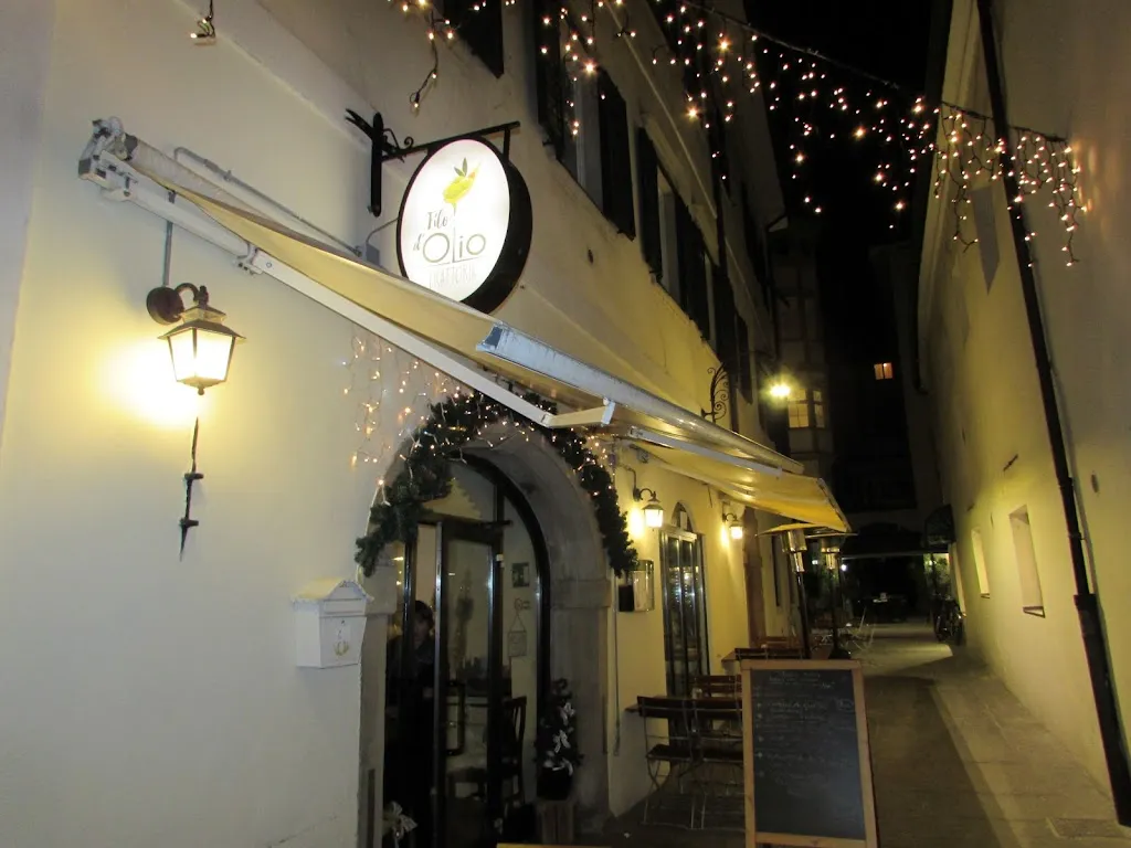 Trattoria Filo d'Olio restaurant in Borzano