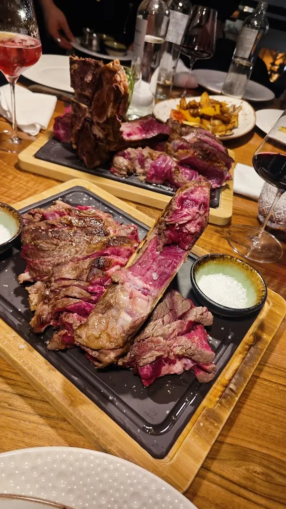 Markus Geier_META Skybar∙Restaurant_Borzano_review