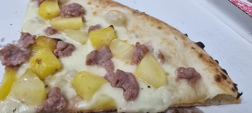 Vesuvio Pizzeria da asporto_Bubano_slider_image_1