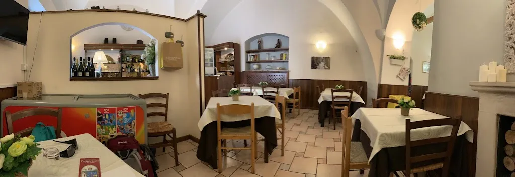 Pizzeria La Fonte restaurant in Pacentro