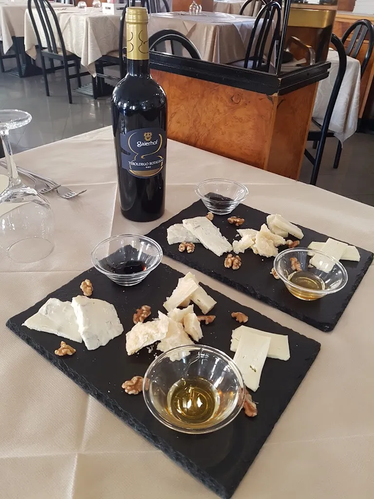 Albergo Trattoria Sole_Busseto_slider_image_2