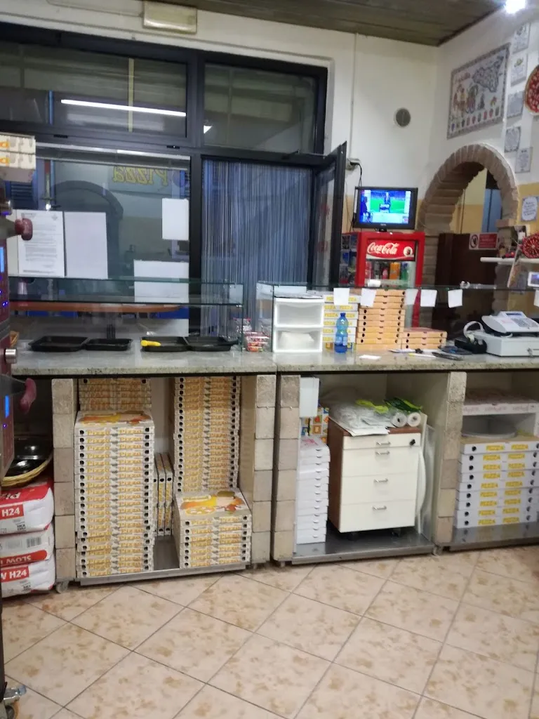 Mondo Pizza di Lo Monaco Sebastiano.... restaurant in Busseto