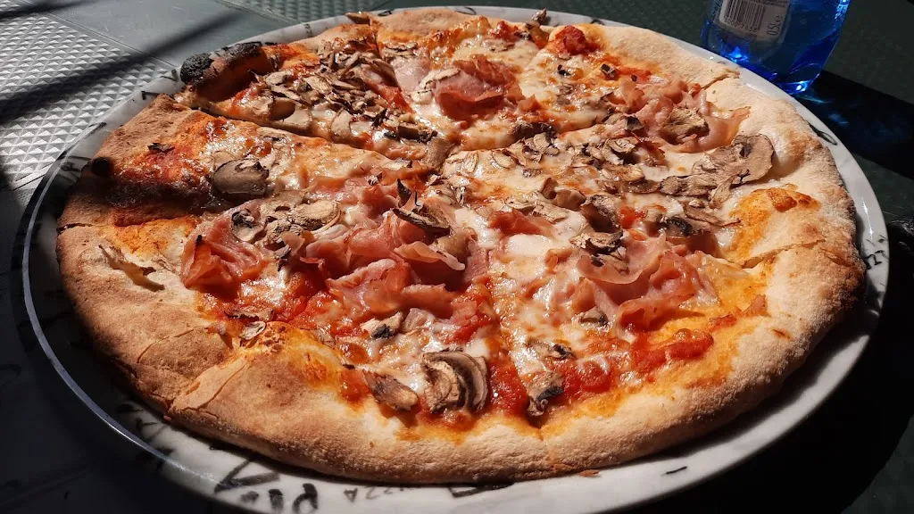 Julio Rivas Lewicky_Pizza Nabil_Busseto_recensione