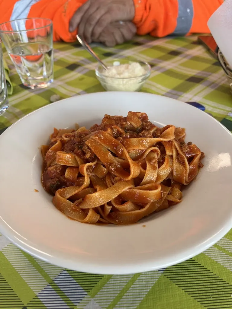 Daniele Mainini_La sosta del camionista_Cadè-Gaida_review