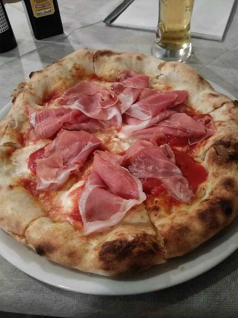 Menu_LOVE pizza&bistrot_Cadè-Gaida_immagine_4