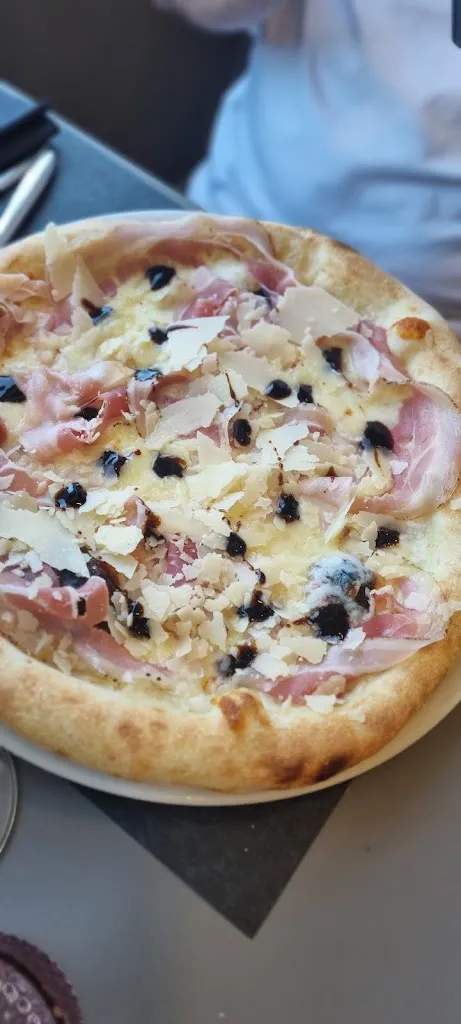 Menu_LOVE pizza&bistrot_Cadè-Gaida_immagine_9