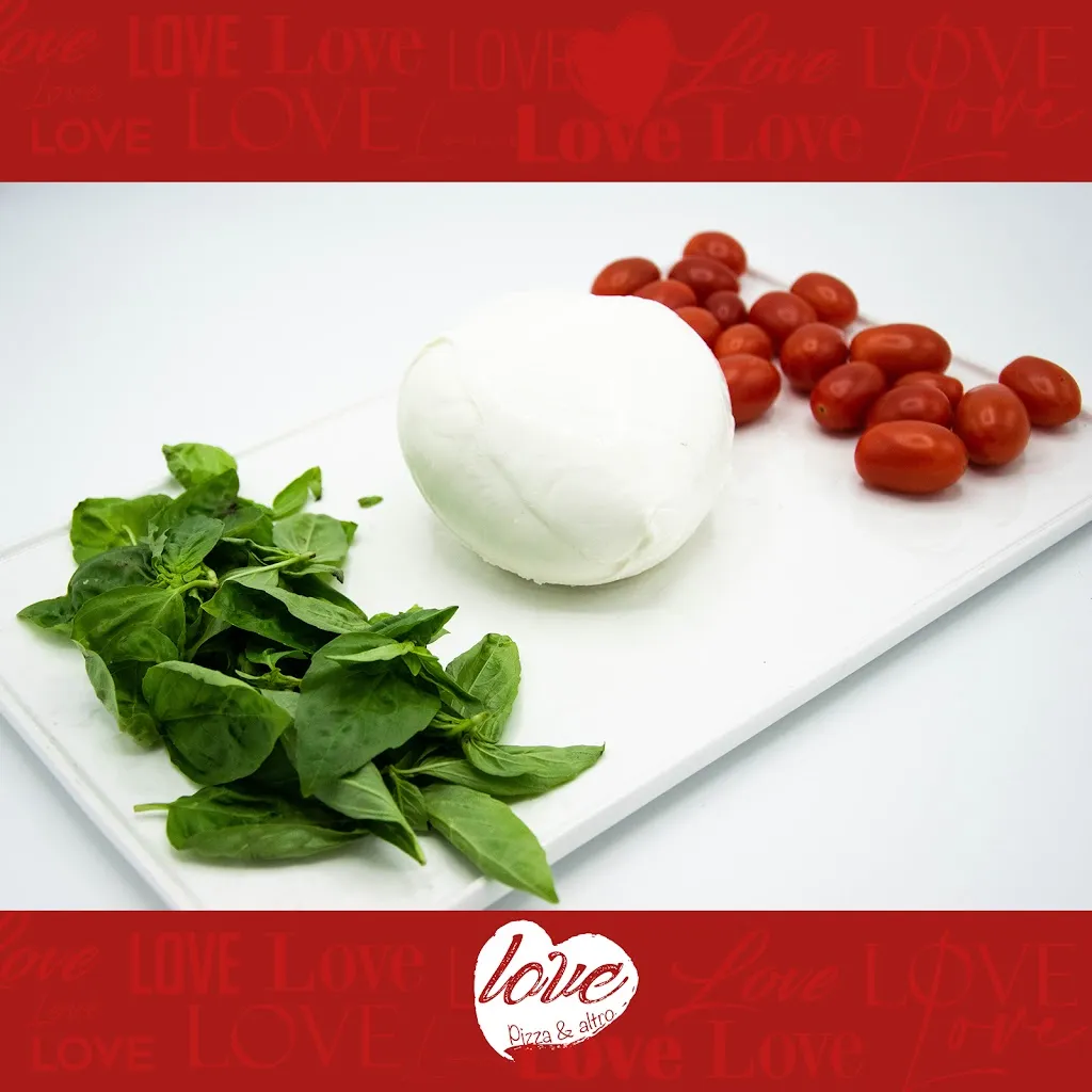 LOVE pizza&bistrot_Cadè-Gaida_slider_image_2