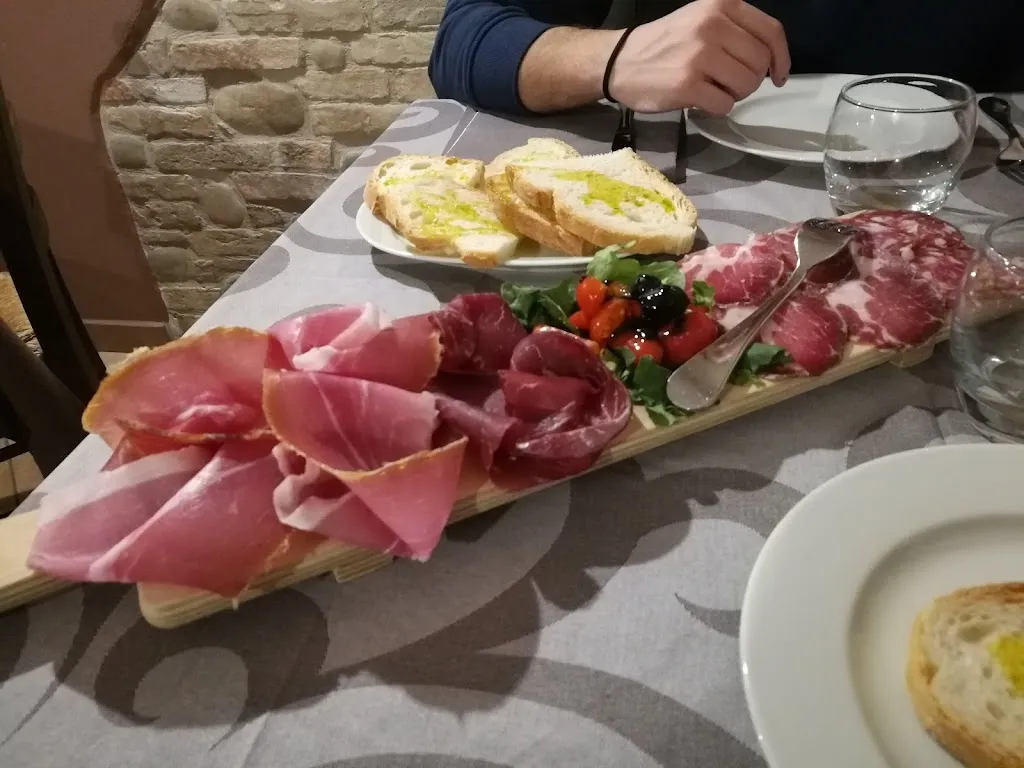 Menu_Ristorante Pizzeria La Fonte_Pagliare_image_3