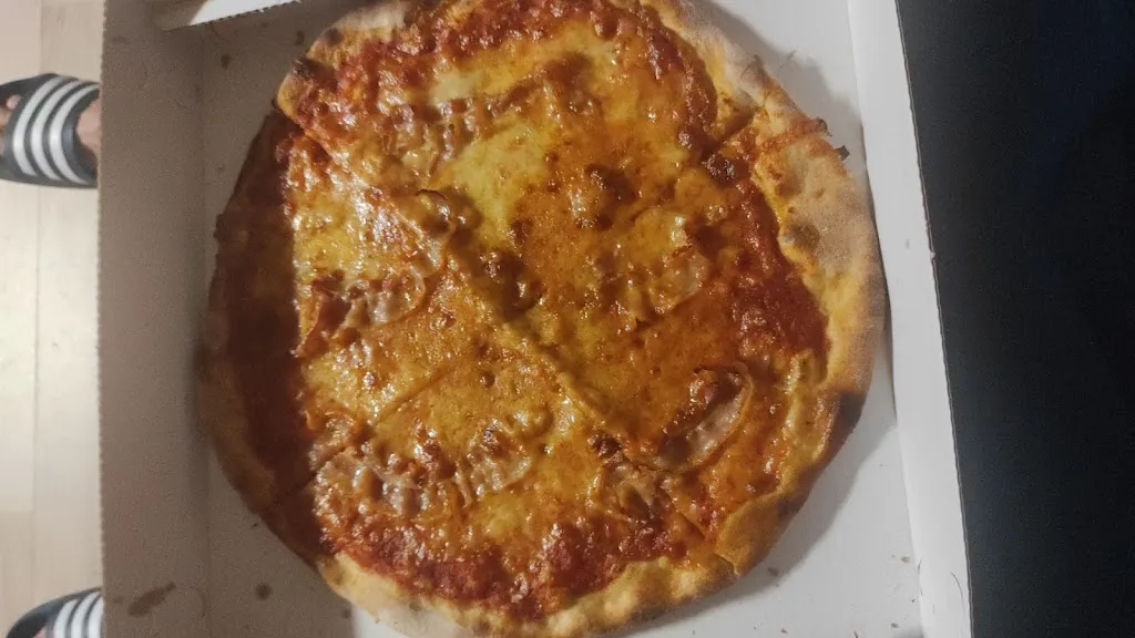 Miguel Varetto_Pizzeria l'Asso di Spada di Seghini Giorgia C. Snc_Pagliare_review