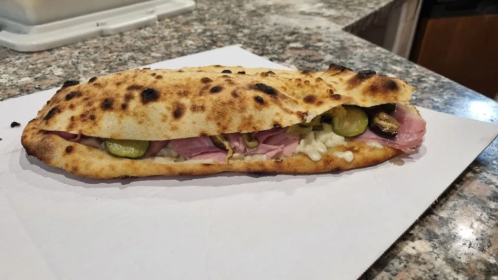 Pizzeria dei Desideri restaurant in Budrio