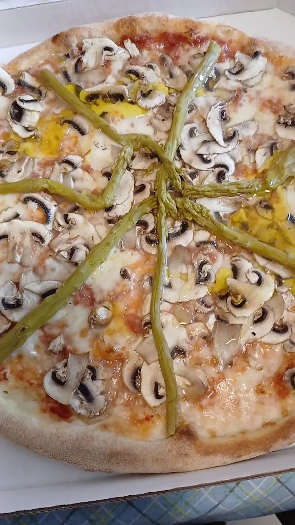 Pizzeria Bamby_Budrio_slider_image_2