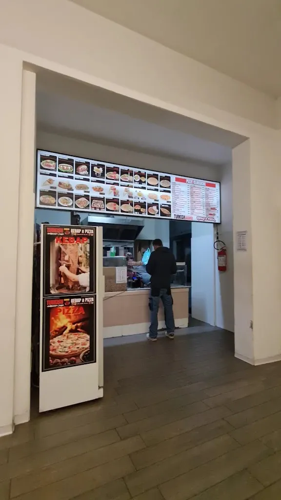 BUDRIO TURKISH KEBAP & PIZZA_Budrio_slider_image_2