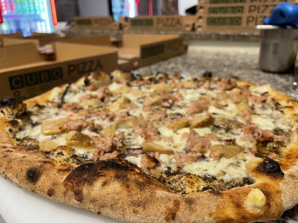 100% PIZZA 2_Budrio_slider_image_1