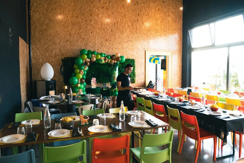 Party Cool, ristorante per feste e compleanni a Pagliare_Pagliare_slider_image_1