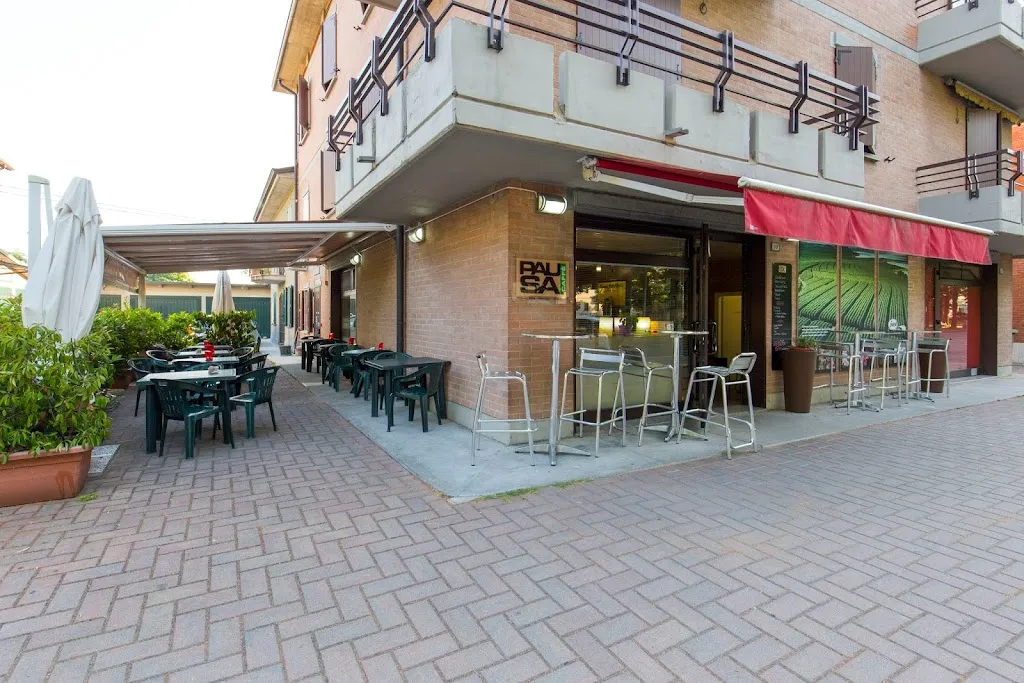 Pausa Caffè di Cabassi Stefano restaurant in Cadelbosco di Sopra