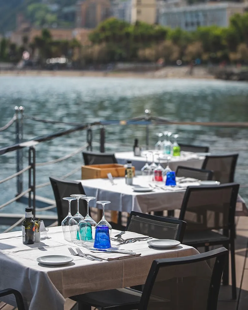 Embarcadero restaurant in Calerno