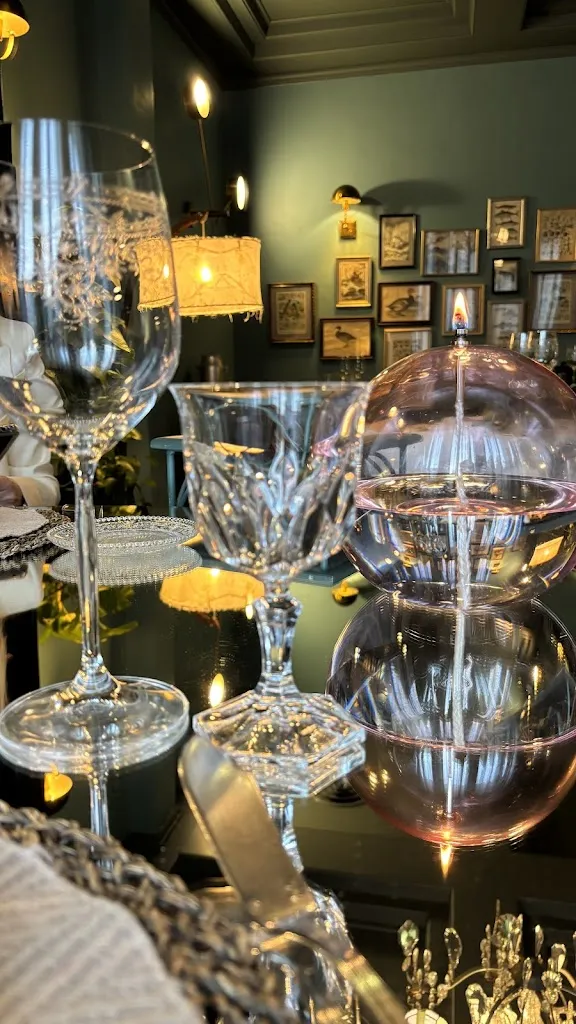 cingachkook_Io & Loretta_Calderino_review