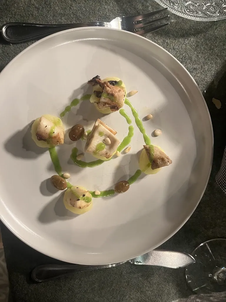 Pablo Fernández_Io & Loretta_Calderino_review