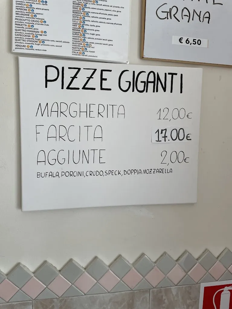 Pizzeria Da Asporto - Lady Pizza_Calderino_slider_image_3