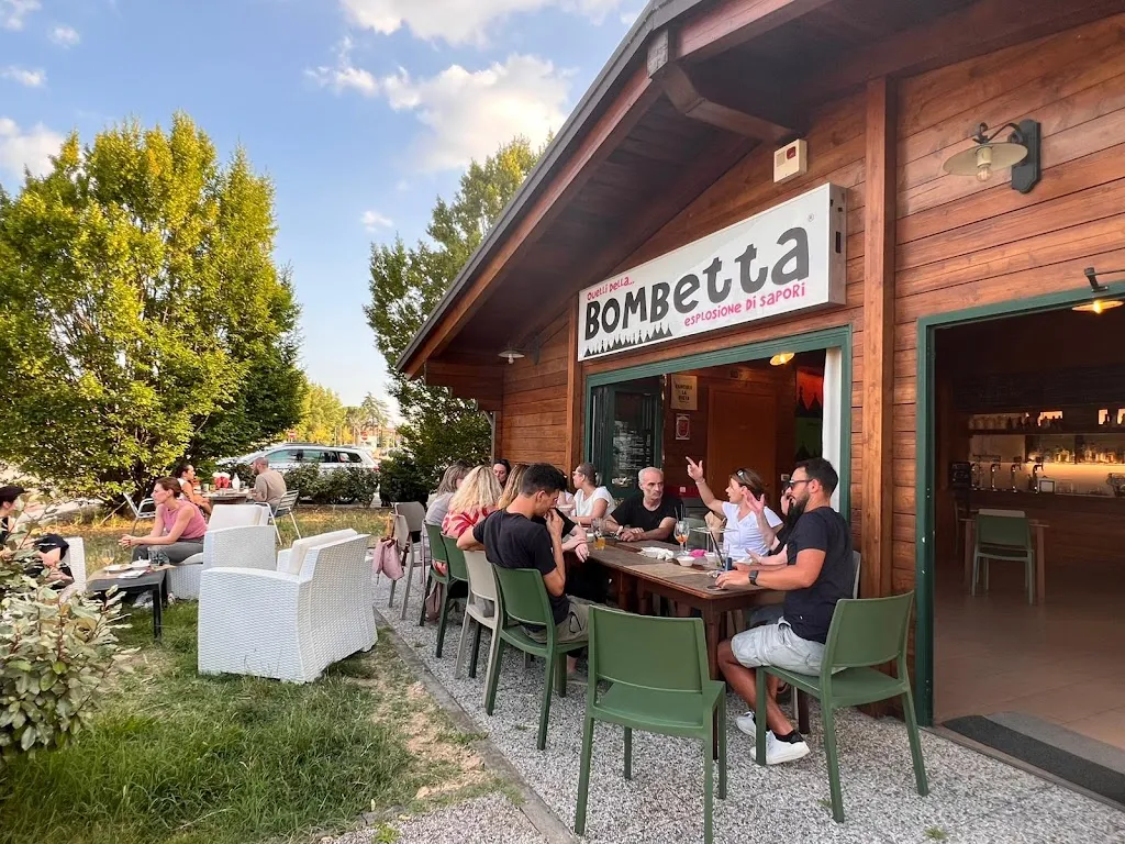 Quelli della Bombetta restaurant in Calderara di Reno