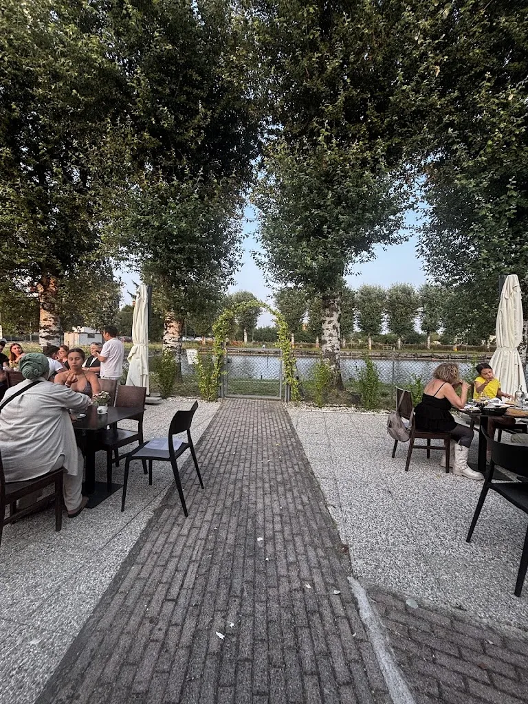 LesiaFree travel & life moments_Longara - Ristorante Laghetto_Calderara di Reno_review