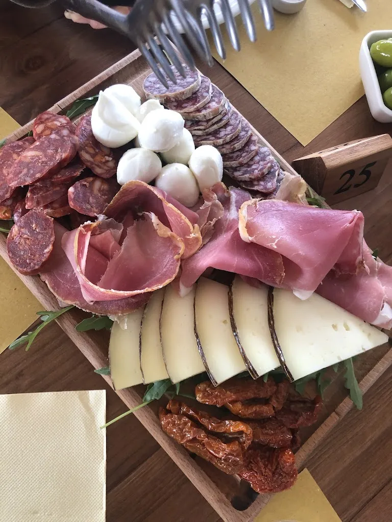 Tiffany Masino_Basilikò Pizza Cucina e Braci_Paglieta_review