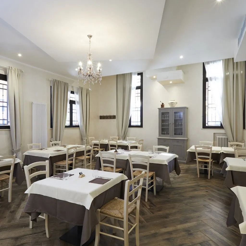 La Piazza - Ristorante Calderara restaurant in Calderara di Reno