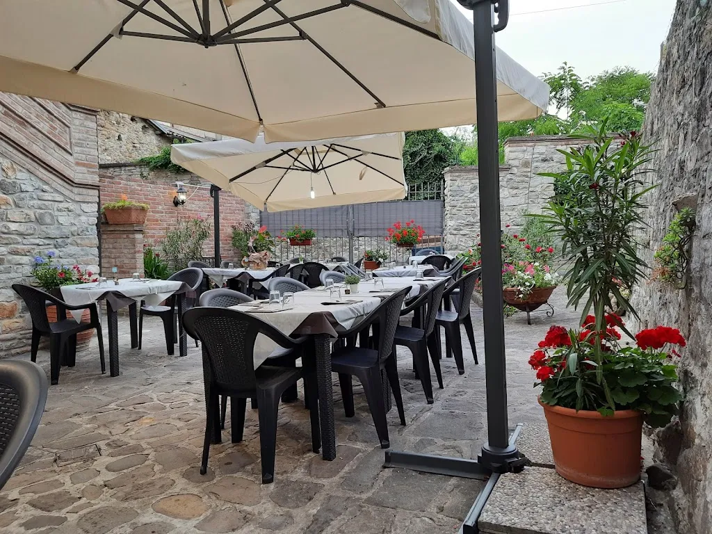 la gattabuia restaurant in Calestano