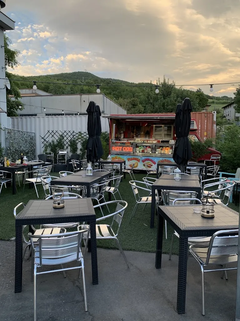 Eris Pub_Calestano_slider_image_1