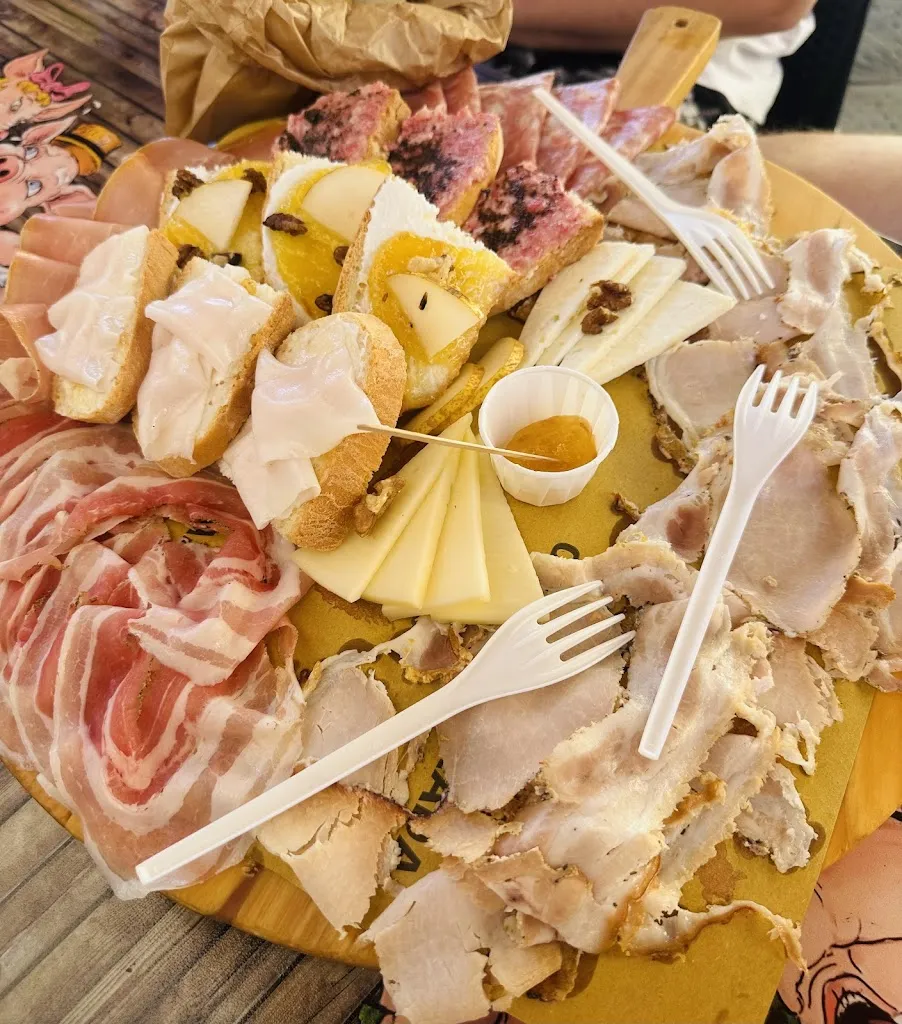 William Mau_I Porci Comodi_Camposanto_review