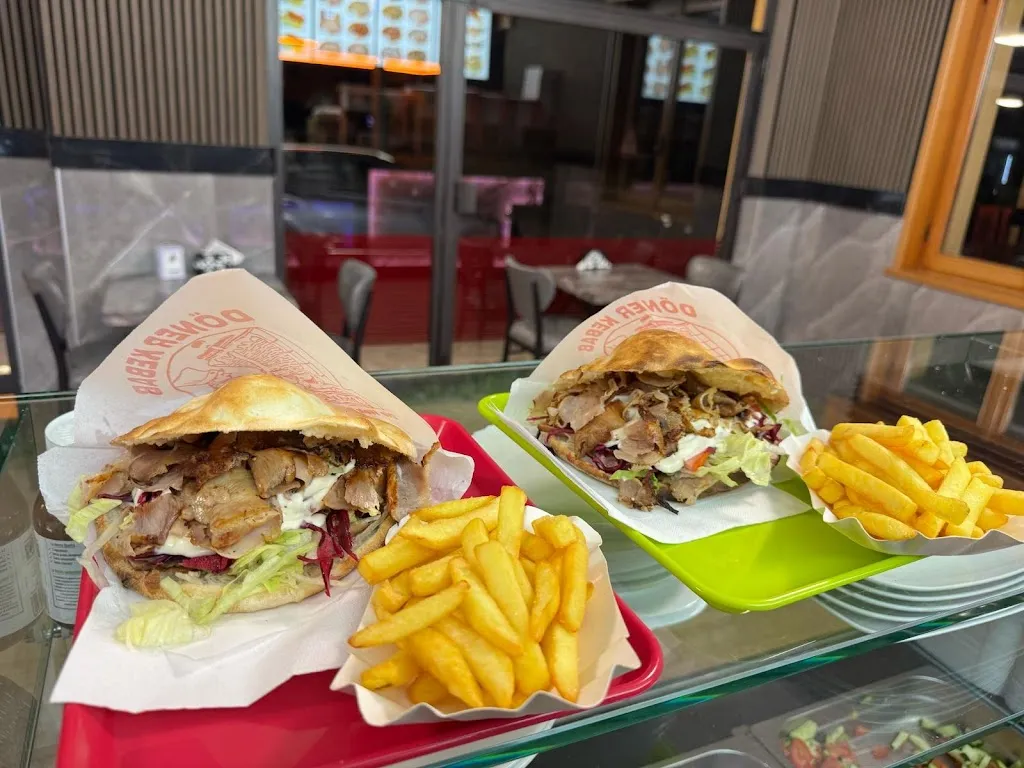 CAORSO TURKISH KEBAP PIZZA_Caorso_slider_image_3