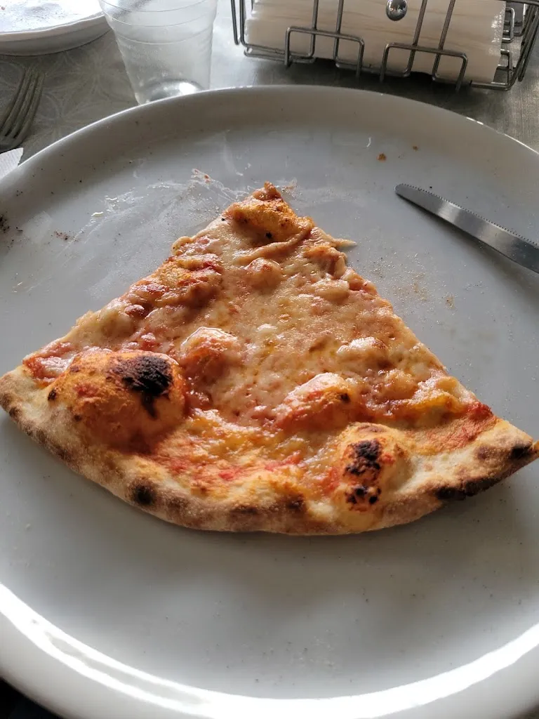 Magdalena Baranowska_L'Artista - Pizza & Street Food_Campogalliano_review