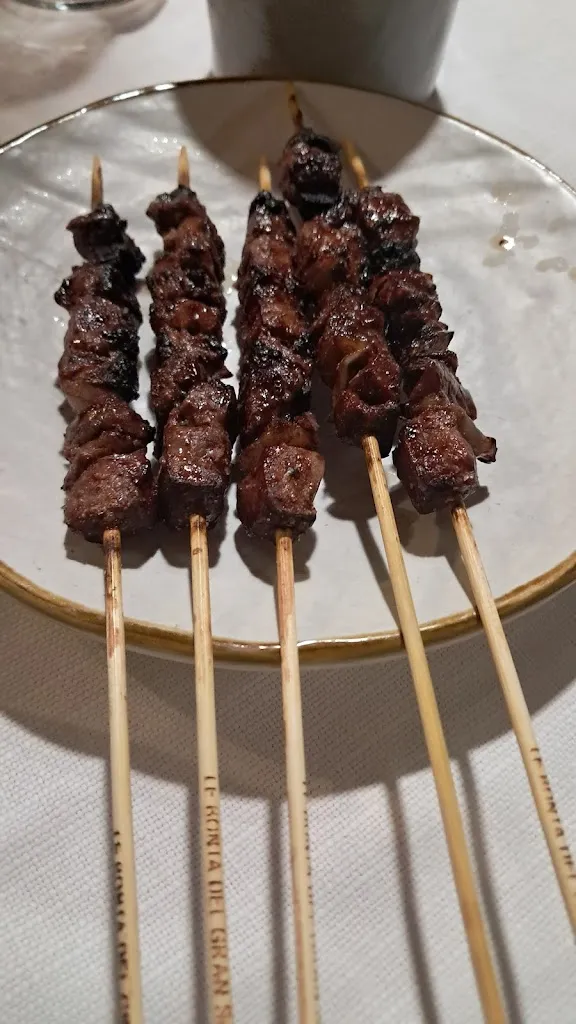 Rosa Margot Bartolino_A fuoco lento arrosticini_Basciano_review