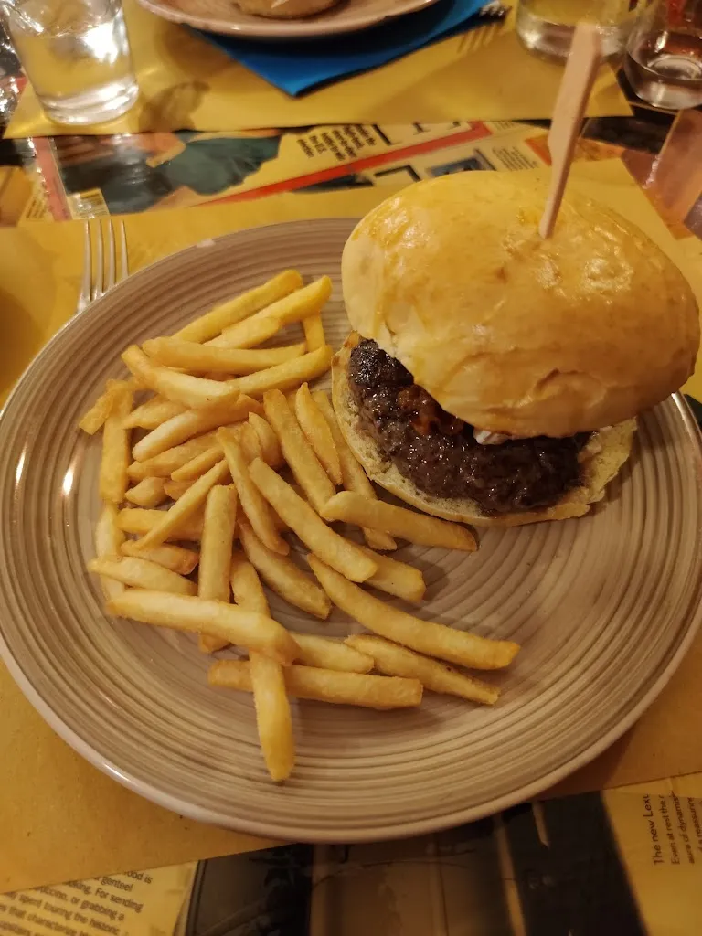 Jonathan Perera_Hamburgeria Bellaria_Carpaneto Piacentino_review