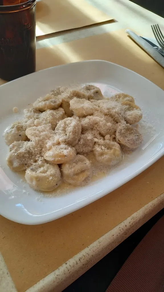 Elena Campani_La Bettola Di Bruzzi Mauro_Carpaneto Piacentino_recensione