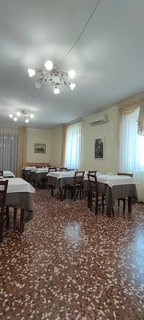 Trattoria Della Pesa restaurant in Carpaneto Piacentino
