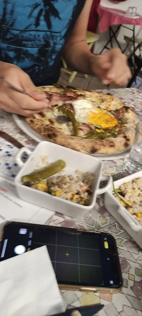 Péter Szabó_Semplicemente Pizza Di Contoli Michele_Casalfiumanese_review