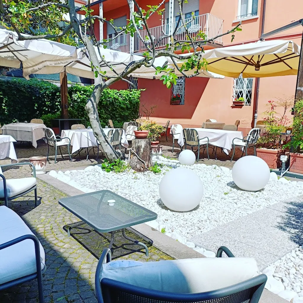 Momento al 25 ristorante a Carpi Centro