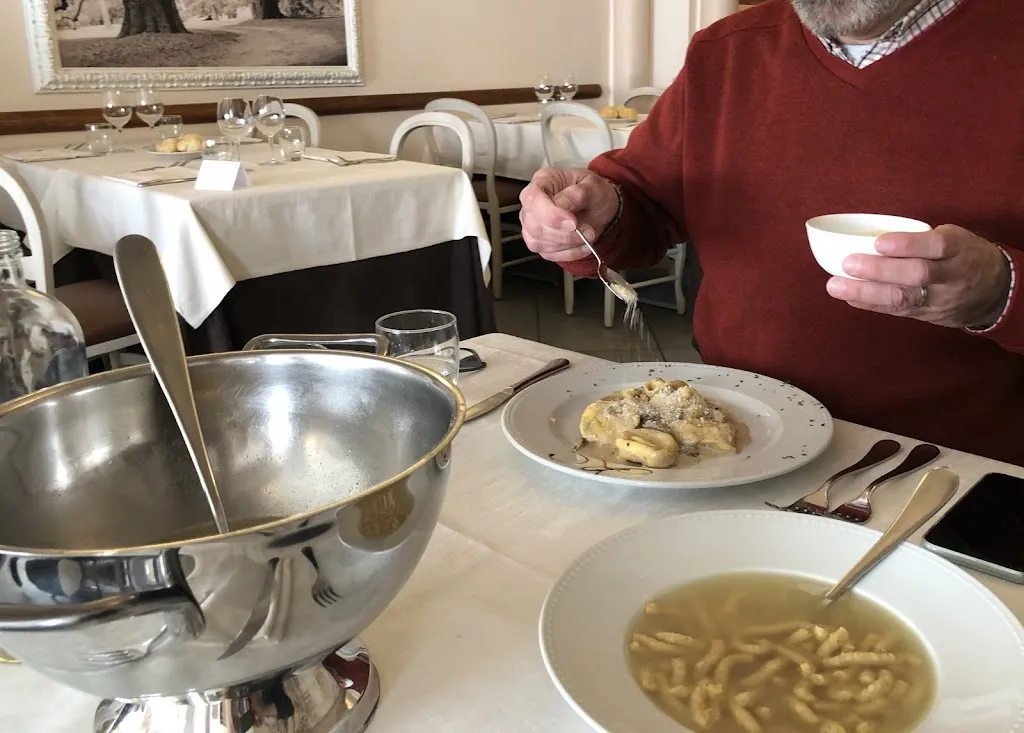 stefan minghe_Il Carducci_Carpi Centro_review