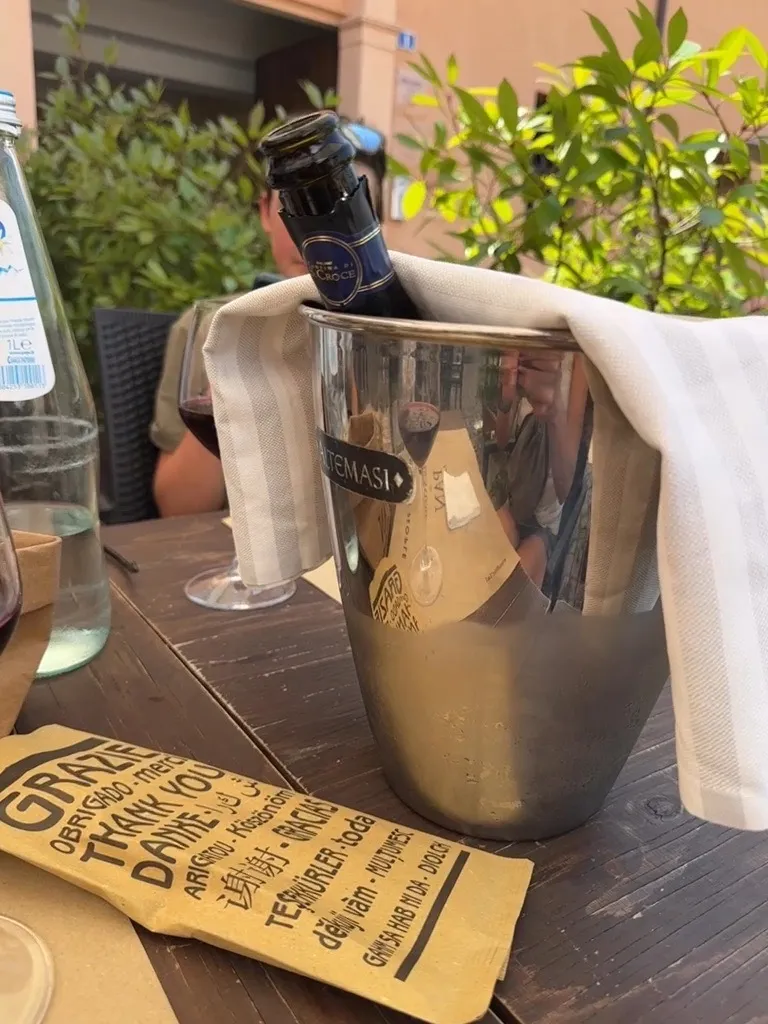 Katharyn Duffy_La Cantinetta_Carpi Centro_recensione