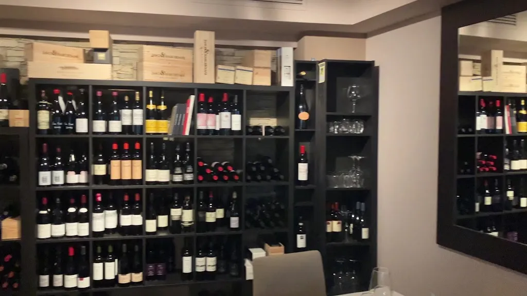 Clorofilla Wine and Restaurant_Carpi Centro_slider_image_2