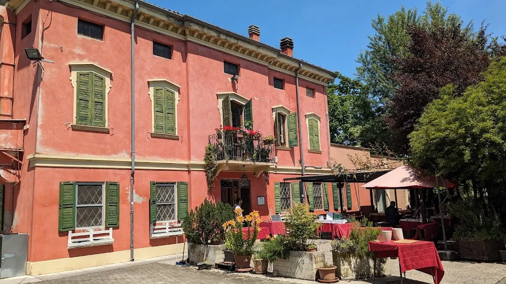 Dawn Figueira_Ristorante Trattoria Santa Croce_Carpi Centro_review