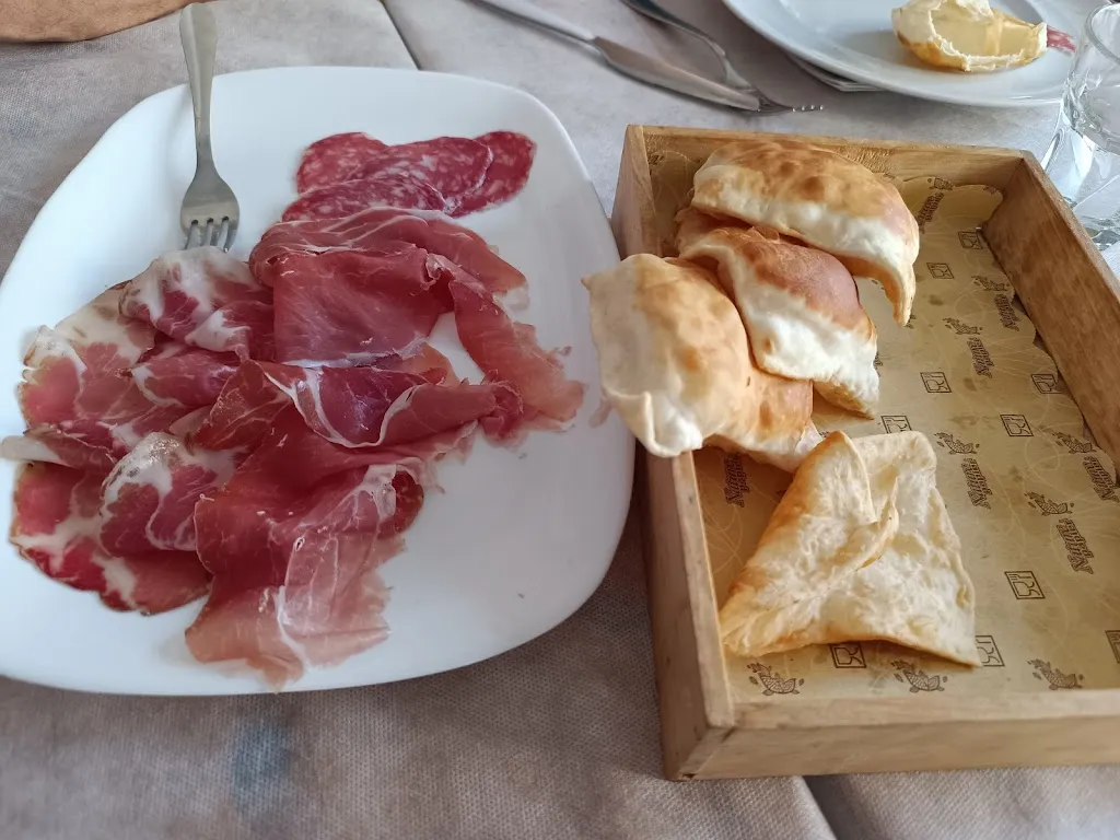 Gastronomia Dionisio_Carpi Centro_slider_image_3