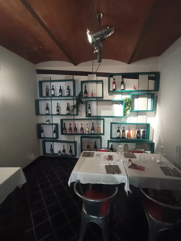 Leonardo Gualdoni_Benvenuti da Leonida_Carpi Centro_review